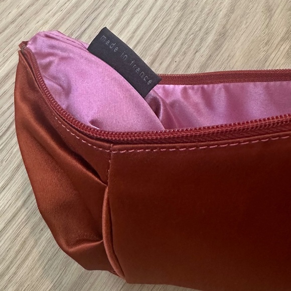 Brontibay Paris - Burnt Orange Satin Bow Clutch Purse with Zip - Picture 8 of 12